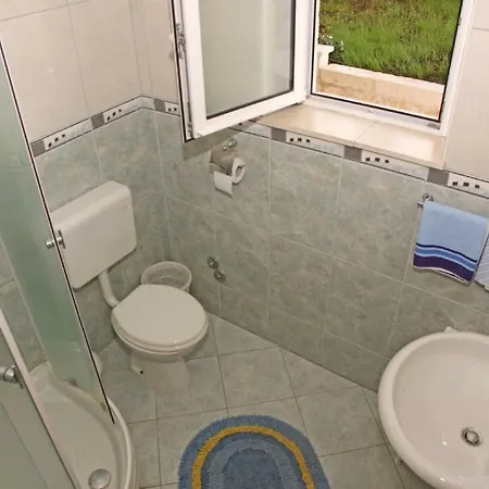 Kolovrat Apartman *